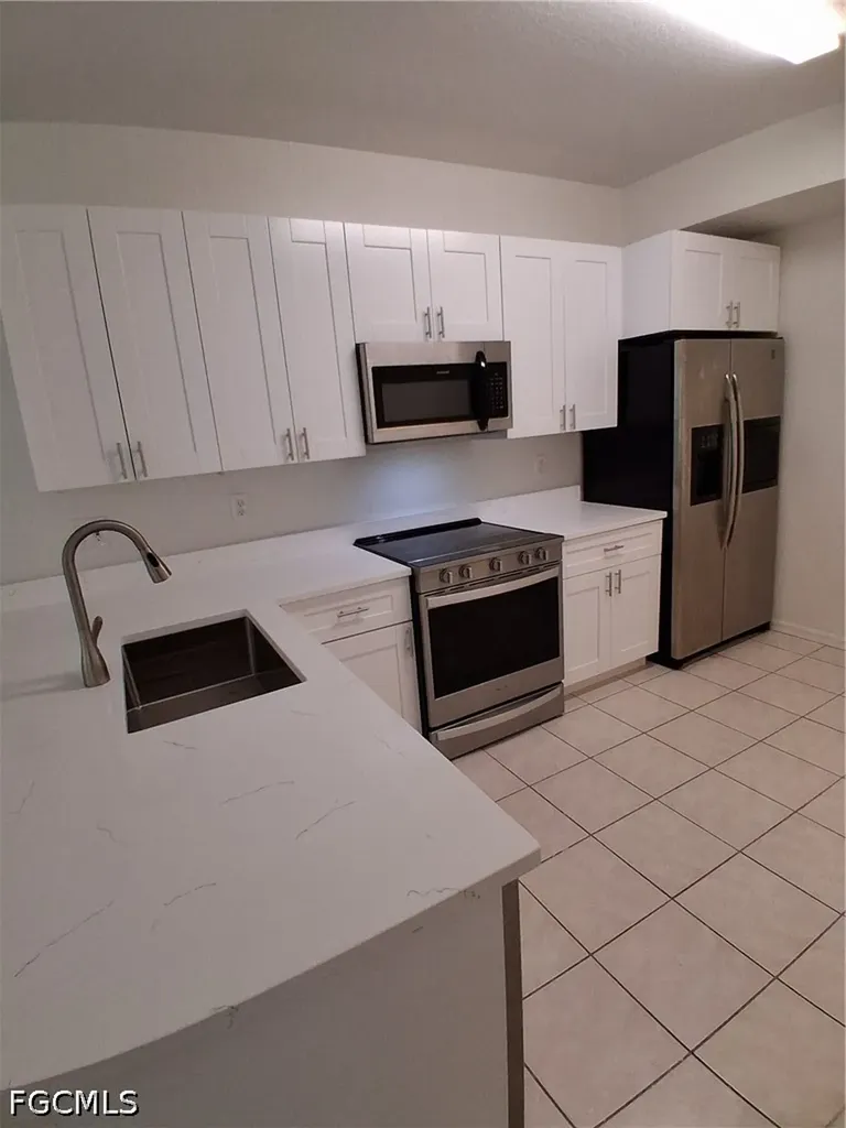 6361 Aragon Way Fort Myers FL 33966