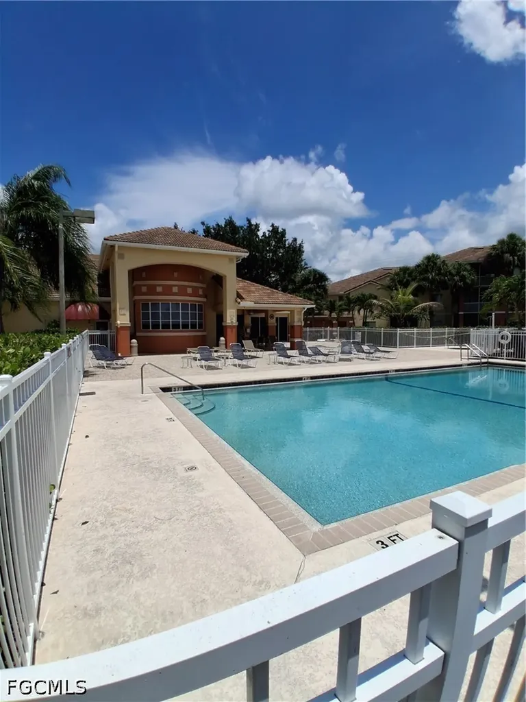 6361 Aragon Way Fort Myers FL 33966