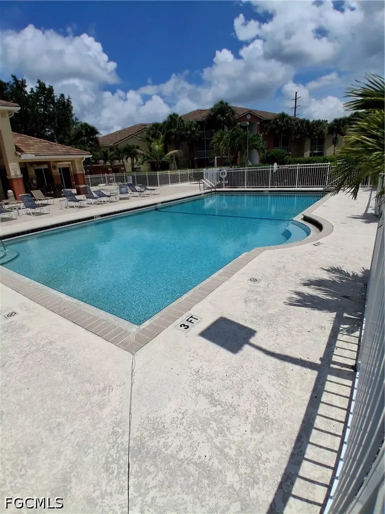 6361 Aragon Way Fort Myers FL 33966