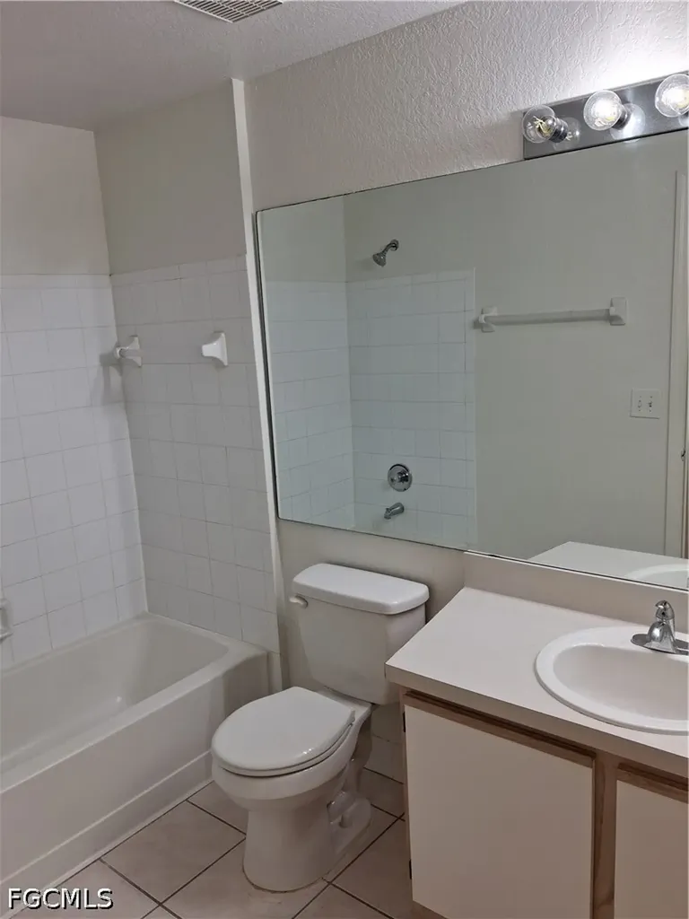6361 Aragon Way Fort Myers FL 33966