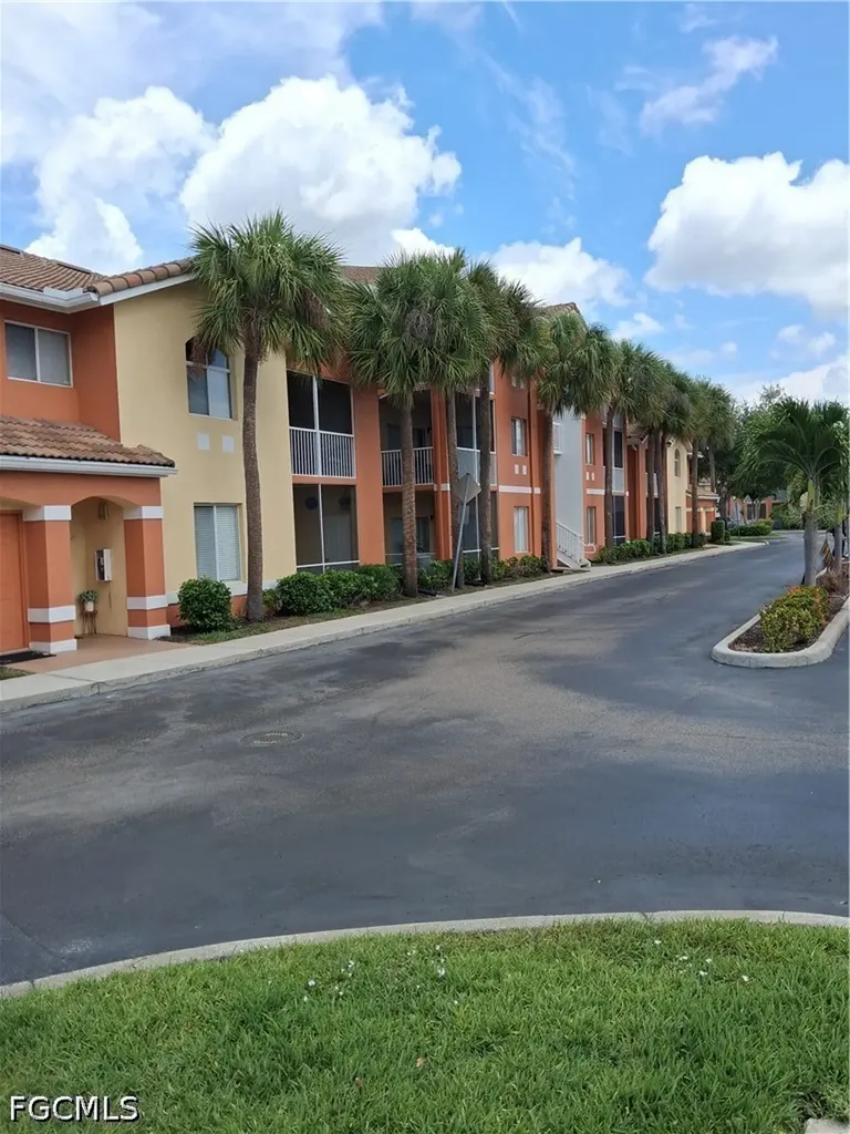 6361 Aragon Way Fort Myers FL 33966