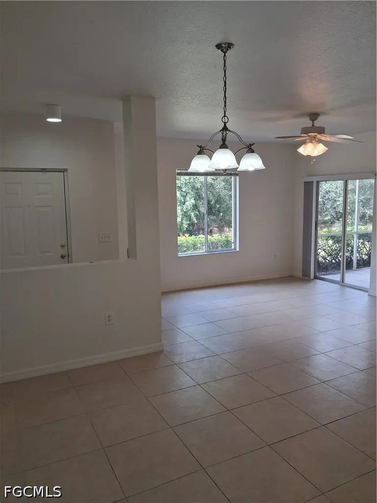 6361 Aragon Way Fort Myers FL 33966