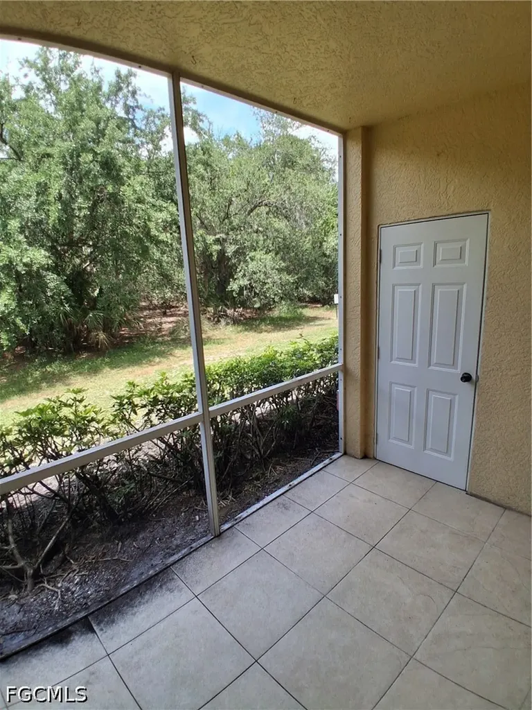 6361 Aragon Way Fort Myers FL 33966