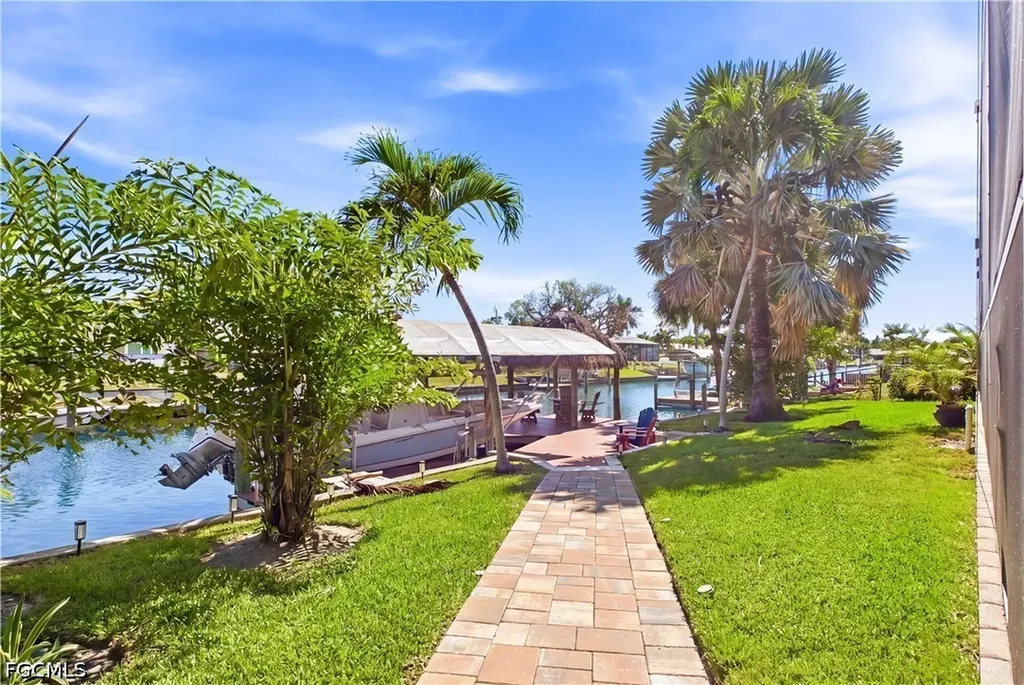 1440 Vendome Court Cape Coral FL 33904