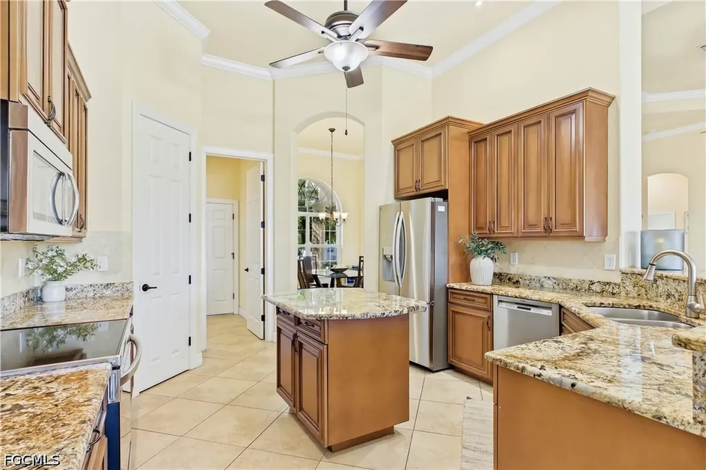 1440 Vendome Court Cape Coral FL 33904