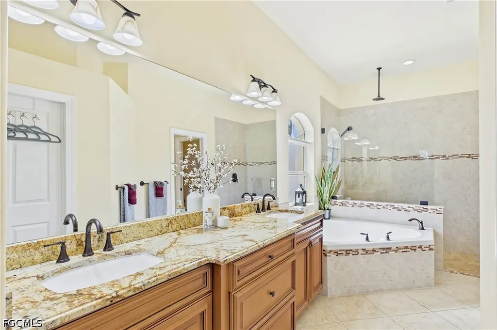 1440 Vendome Court Cape Coral FL 33904