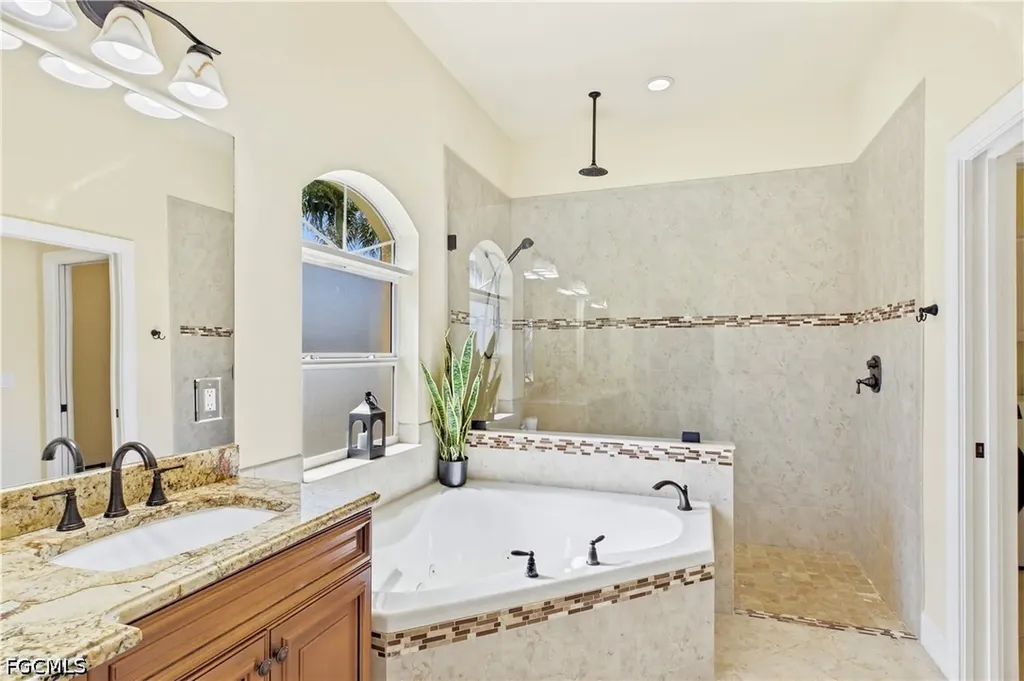1440 Vendome Court Cape Coral FL 33904