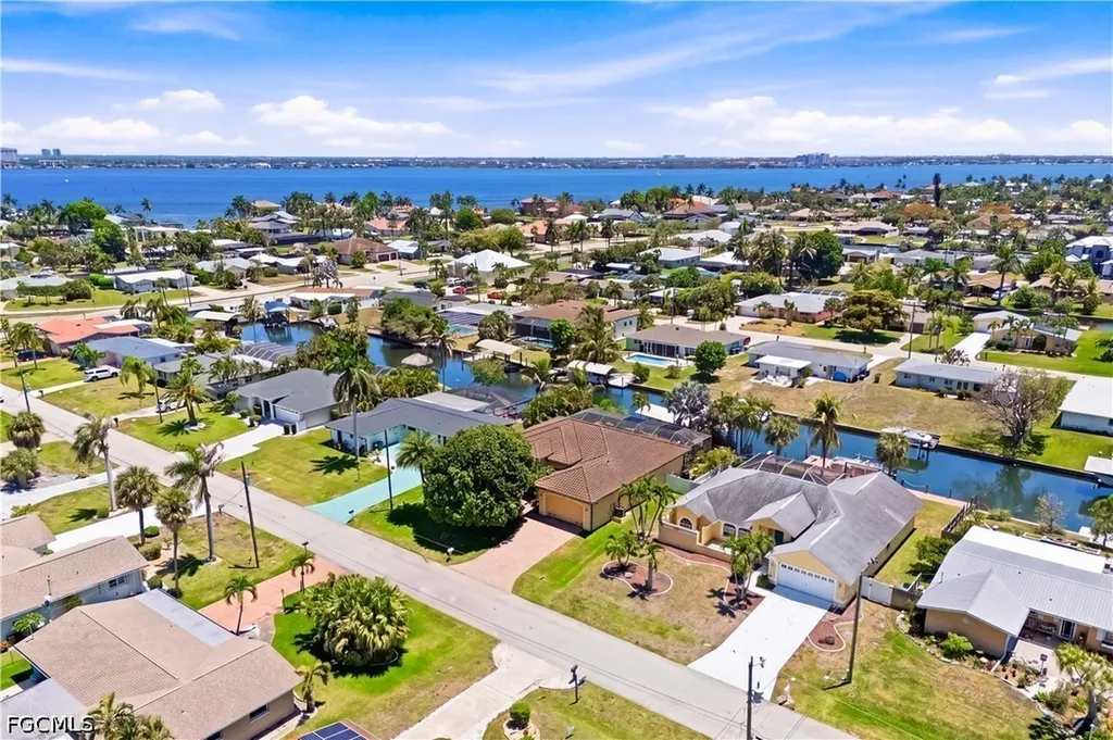 1440 Vendome Court Cape Coral FL 33904