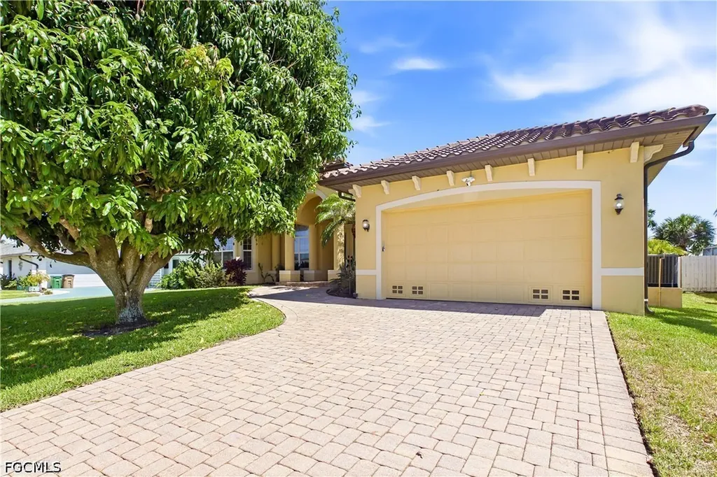 1440 Vendome Court Cape Coral FL 33904
