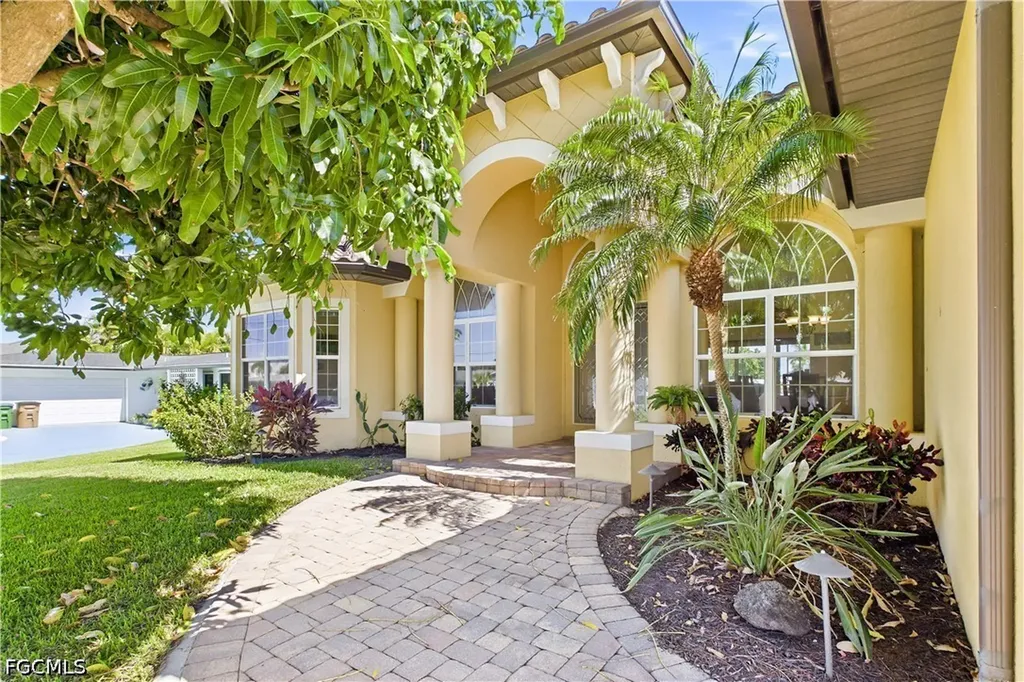1440 Vendome Court Cape Coral FL 33904