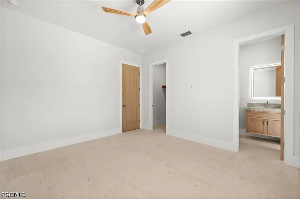 1460 Venetian Court Cape Coral FL 33904