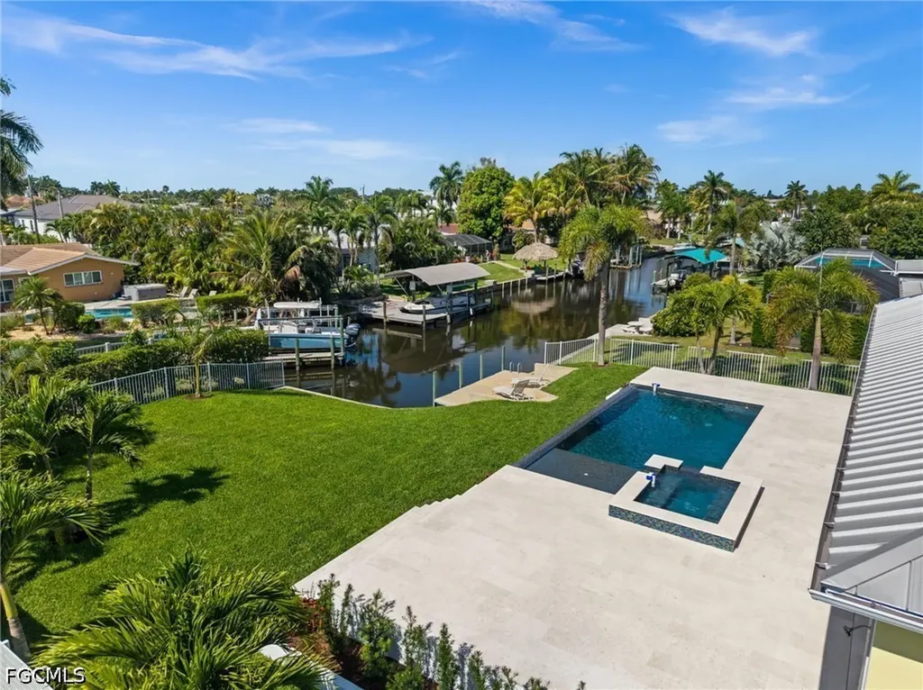 1460 Venetian Court Cape Coral FL 33904