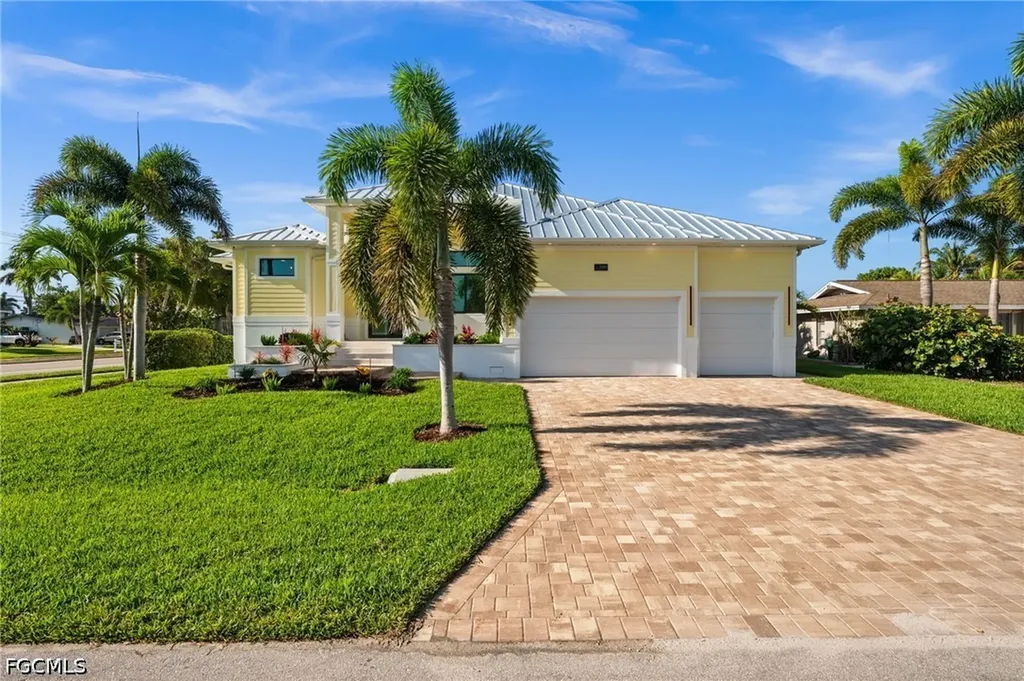 1460 Venetian Court Cape Coral FL 33904