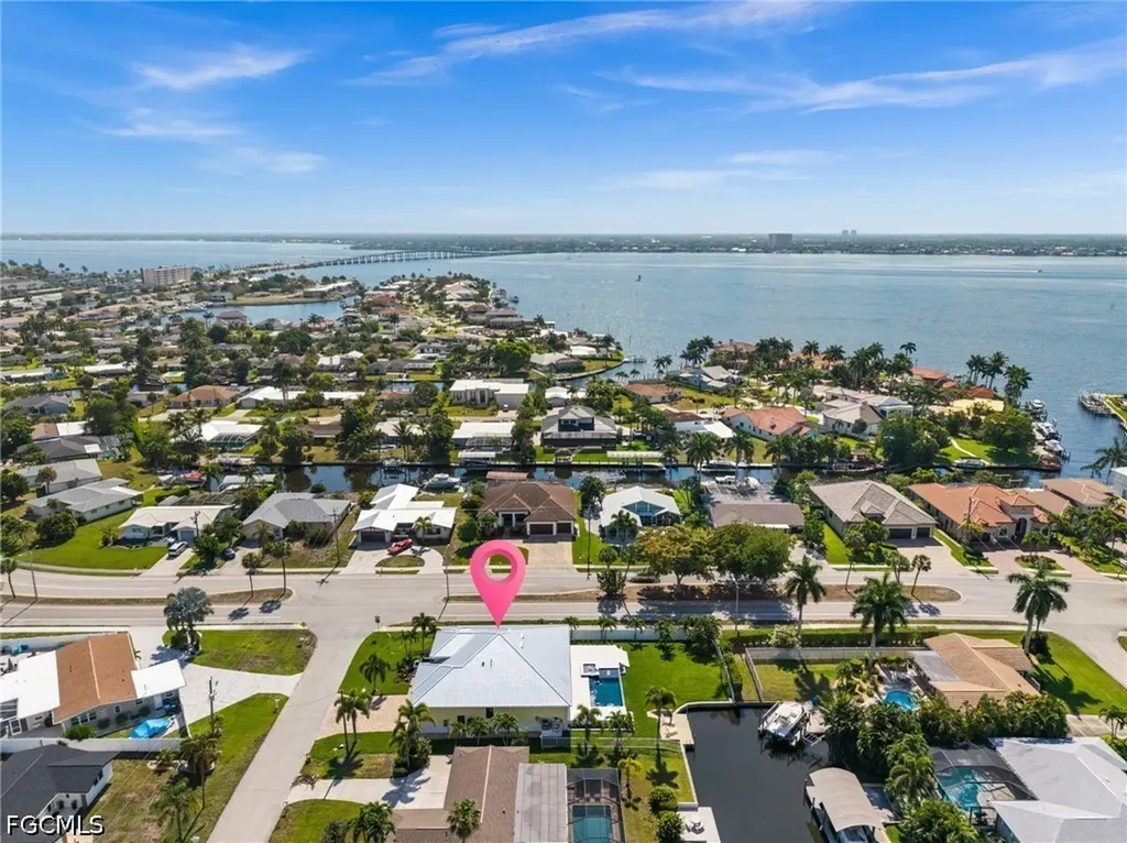 1460 Venetian Court Cape Coral FL 33904