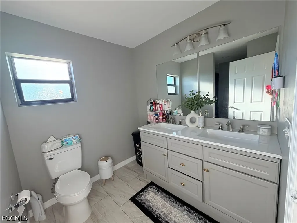 100 NW 13th Place Cape Coral FL 33993