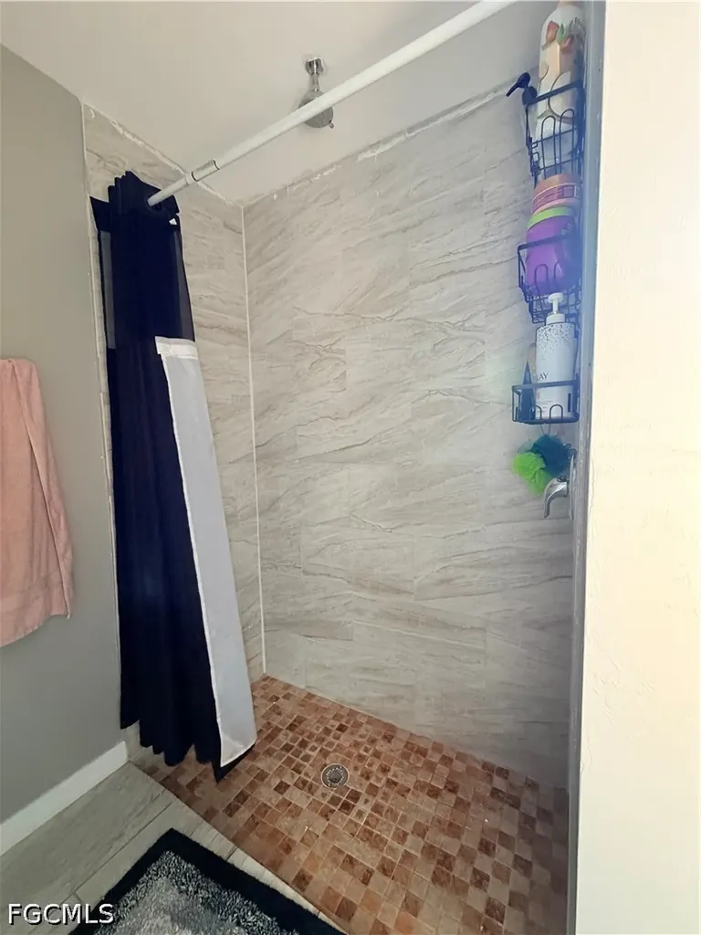 100 NW 13th Place Cape Coral FL 33993