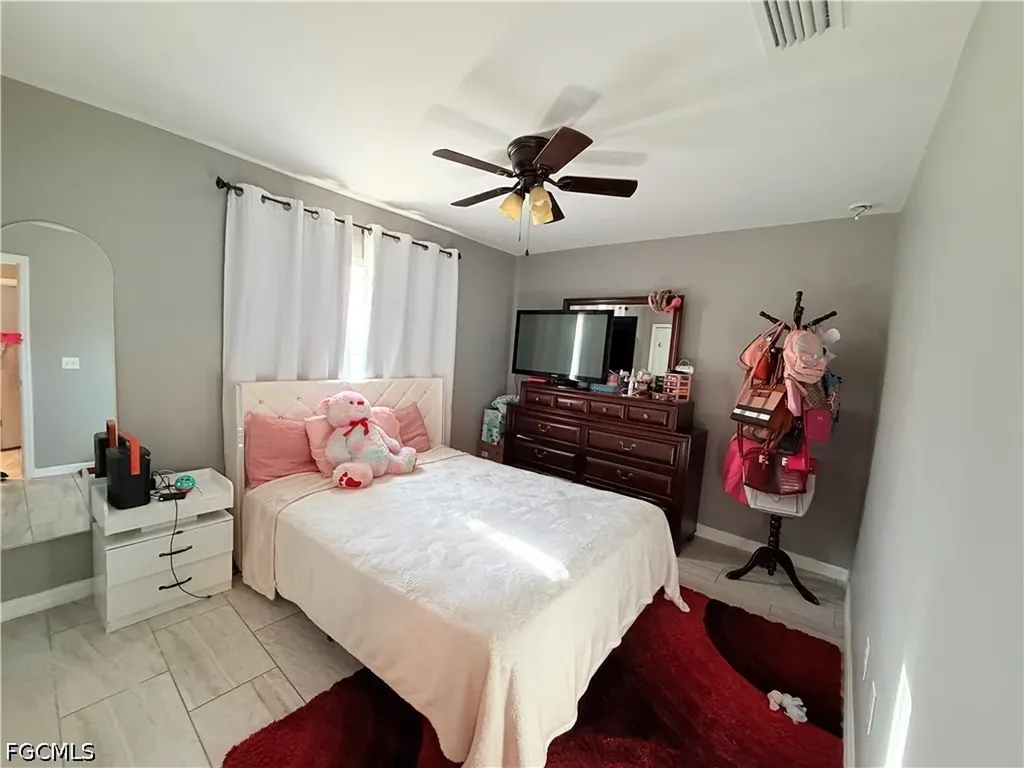 100 NW 13th Place Cape Coral FL 33993