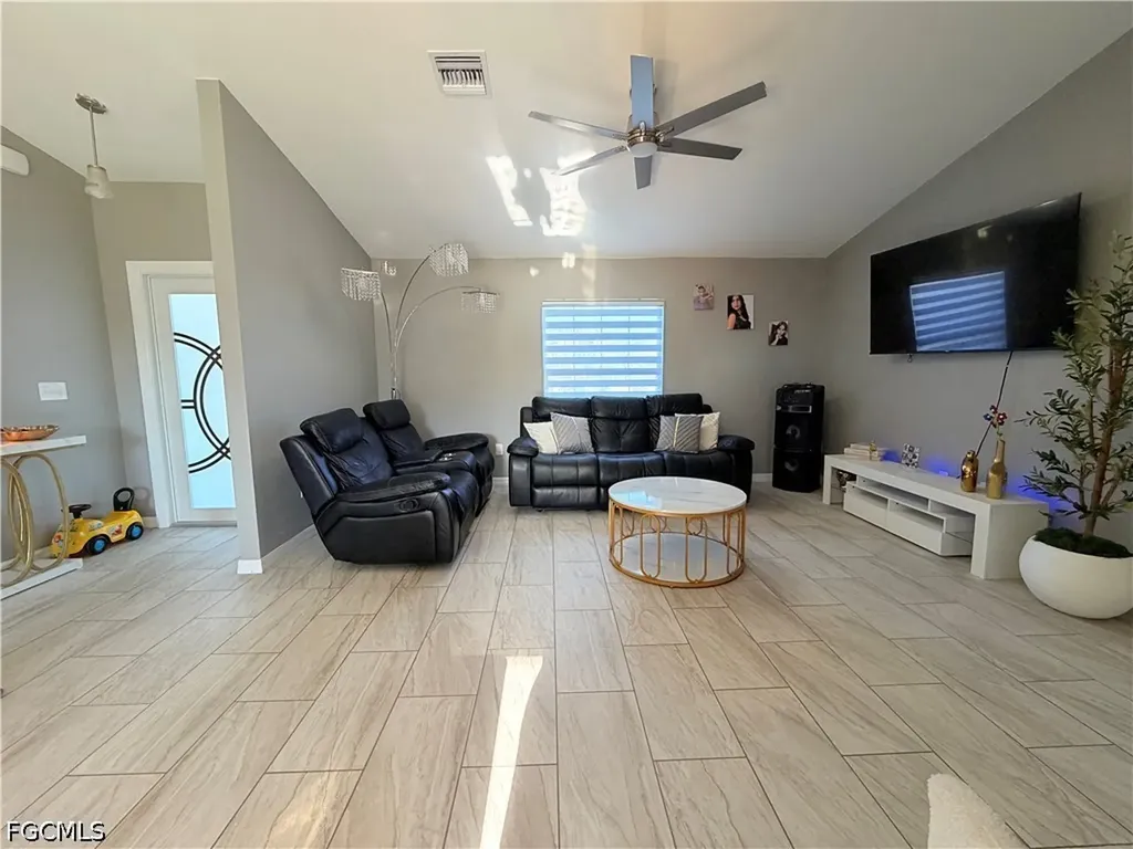 100 NW 13th Place Cape Coral FL 33993