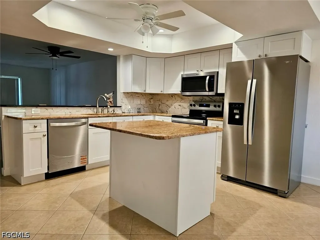 4722 SE 1st Place Cape Coral FL 33904