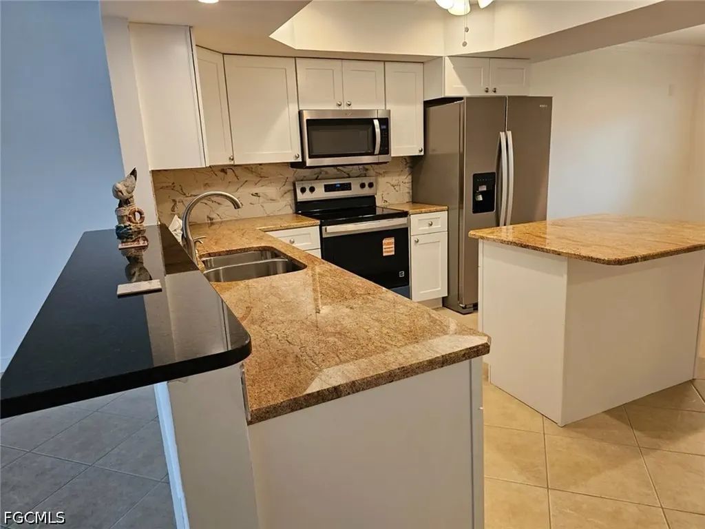 4722 SE 1st Place Cape Coral FL 33904