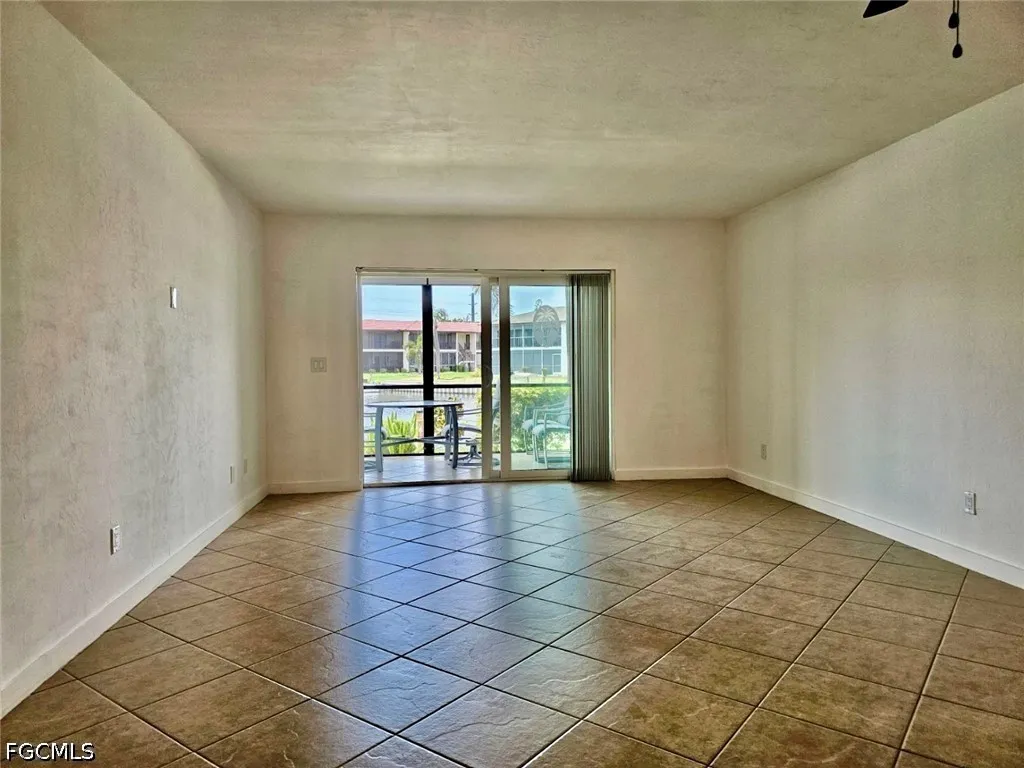 4722 SE 1st Place Cape Coral FL 33904