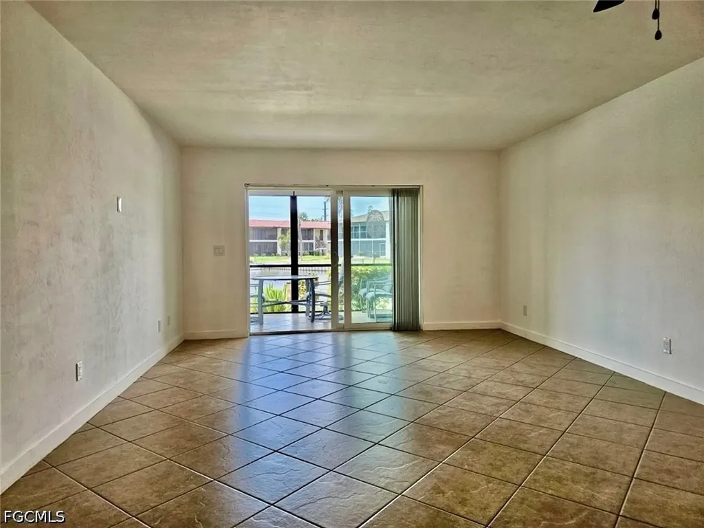 4722 SE 1st Place Cape Coral FL 33904