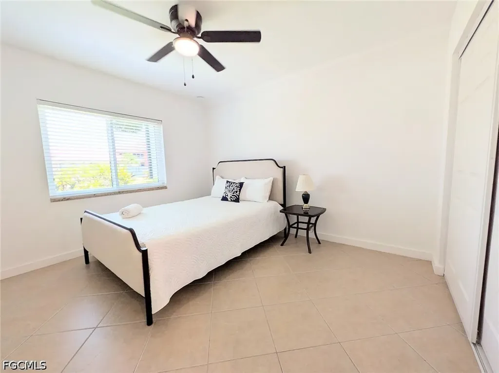 4722 SE 1st Place Cape Coral FL 33904