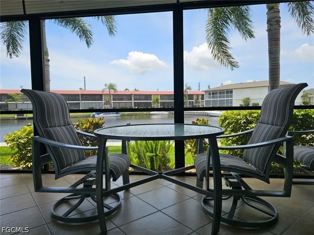 4722 SE 1st Place Cape Coral FL 33904