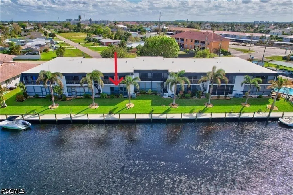 4722 SE 1st Place Cape Coral FL 33904