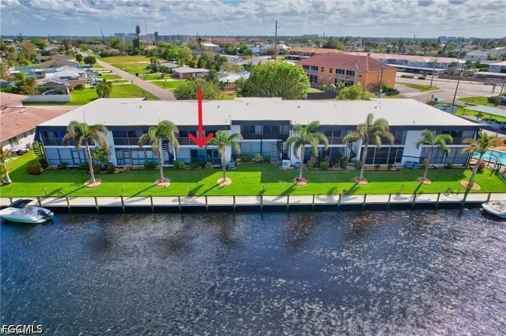 4722 SE 1st Place Cape Coral FL 33904