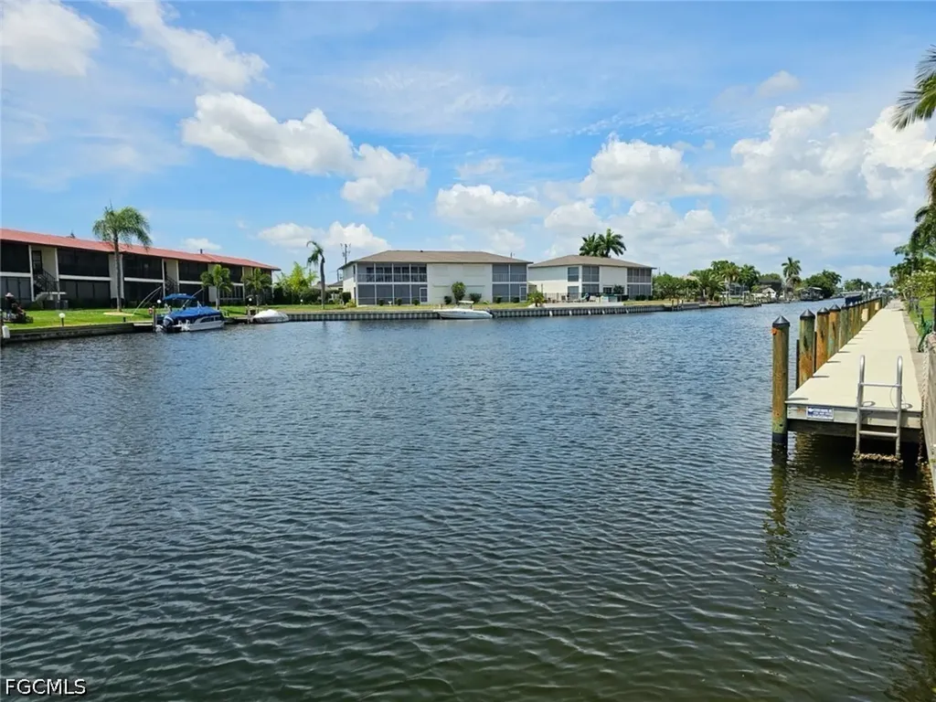 4722 SE 1st Place Cape Coral FL 33904