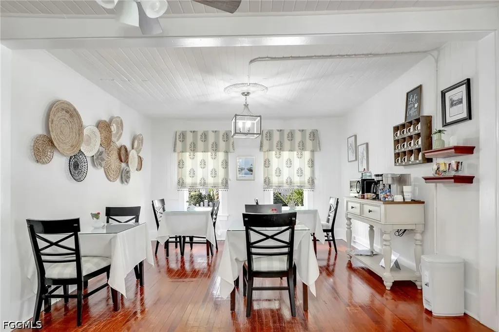 2135 Mcgregor Boulevard Fort Myers FL 33901