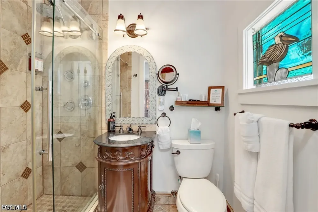 2135 Mcgregor Boulevard Fort Myers FL 33901