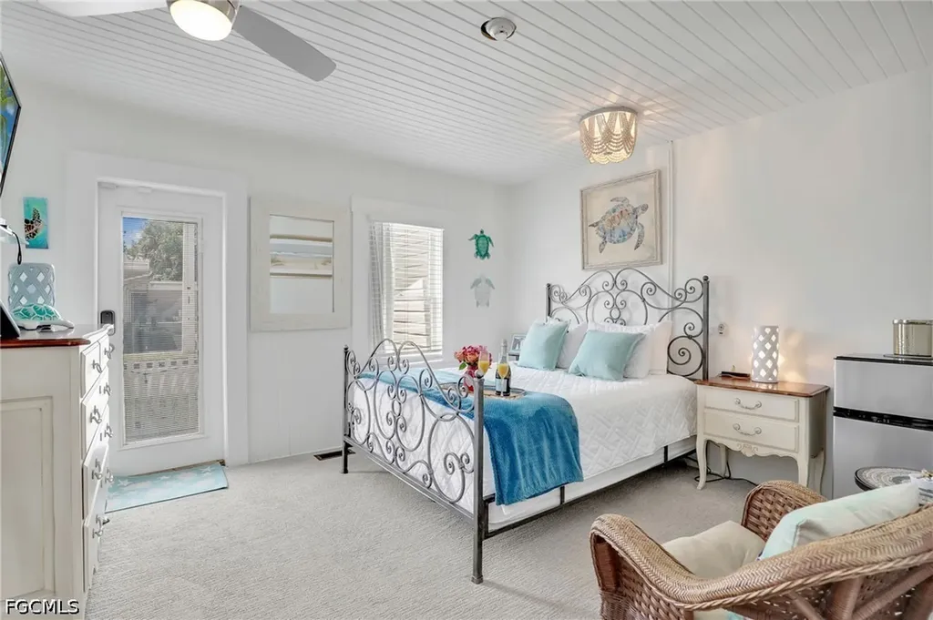 2135 Mcgregor Boulevard Fort Myers FL 33901