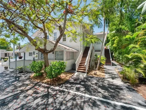 2135 Mcgregor Boulevard Fort Myers FL 33901
