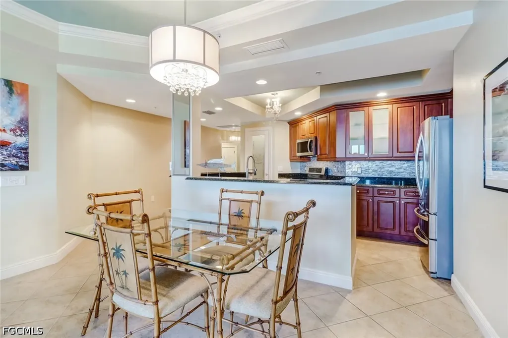 2745 1st Street Fort Myers FL 33916