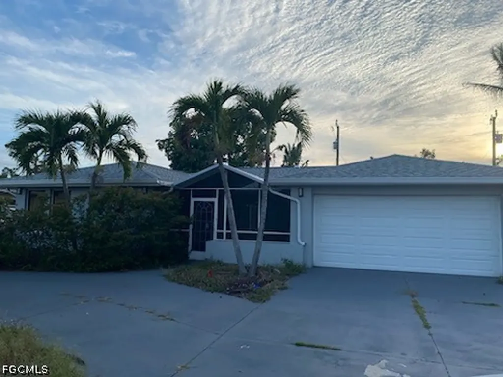 4202 Palm Tree Boulevard Cape Coral FL 33904