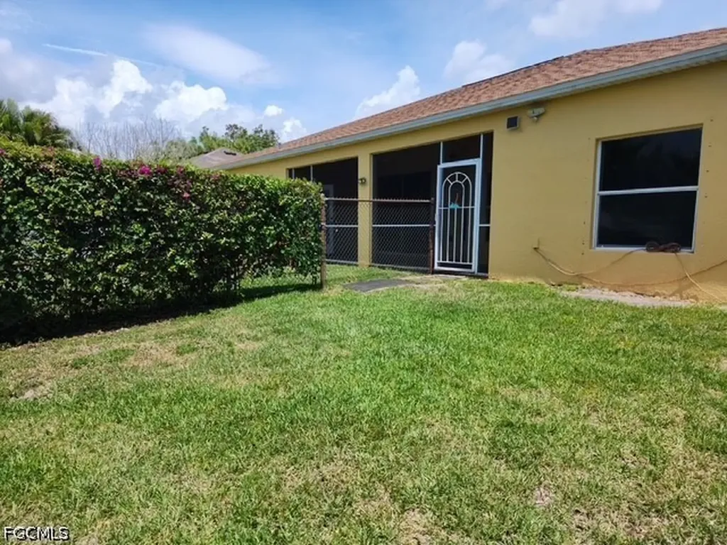 2247 NW 15th Street Cape Coral FL 33993