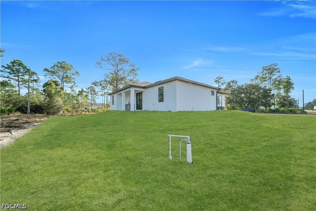301 E 17th Street Lehigh Acres FL 33972