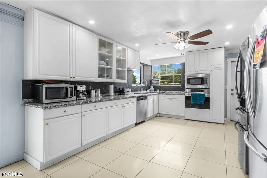 18 Illinois Road Lehigh Acres FL 33936
