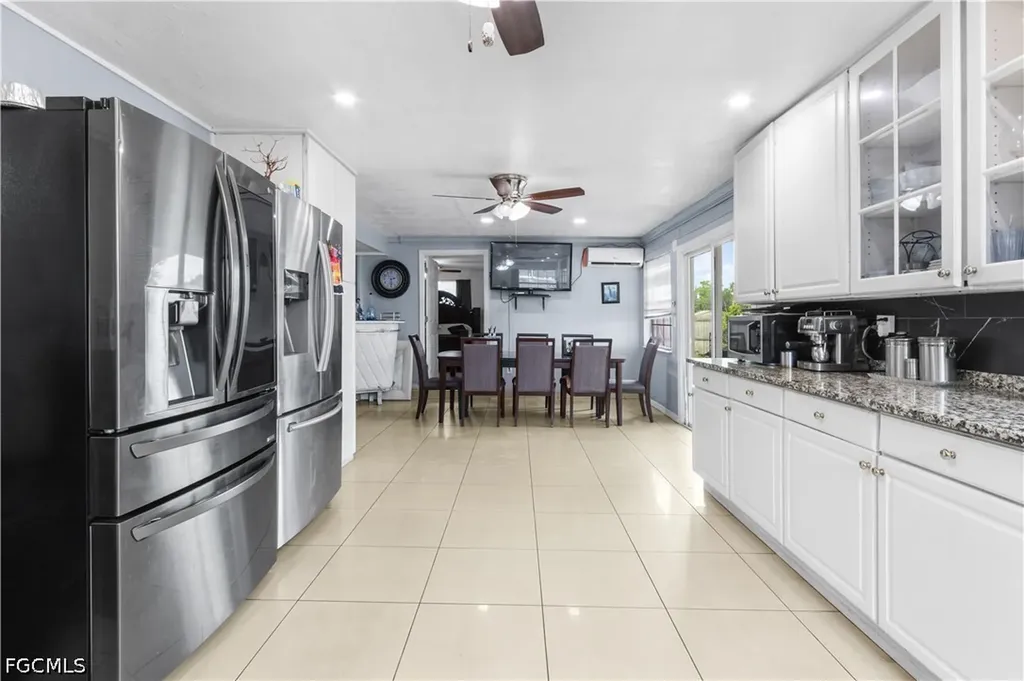 18 Illinois Road Lehigh Acres FL 33936