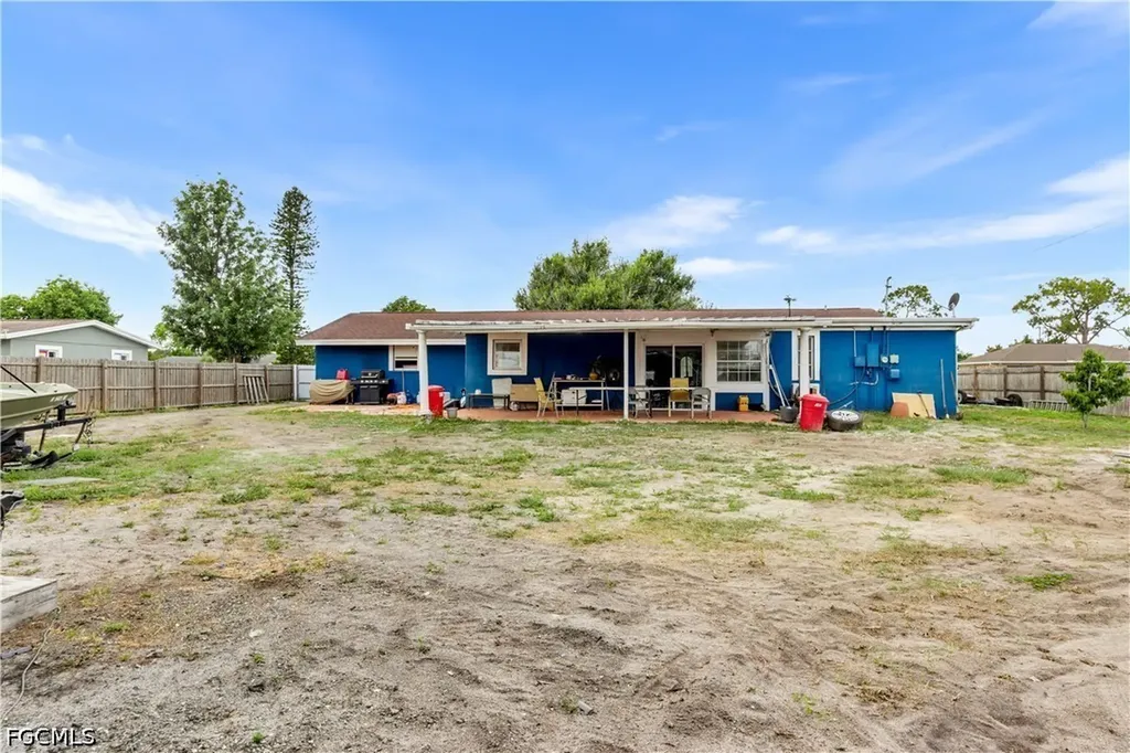 18 Illinois Road Lehigh Acres FL 33936