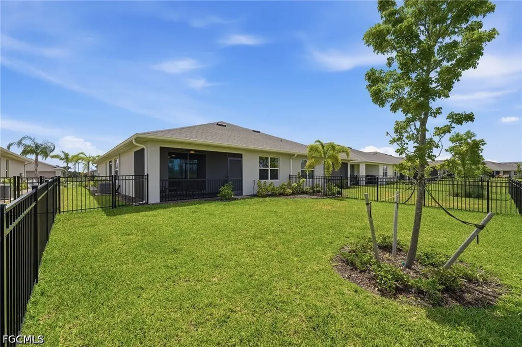 20175 Camino Torcido Loop North Fort Myers FL 33917