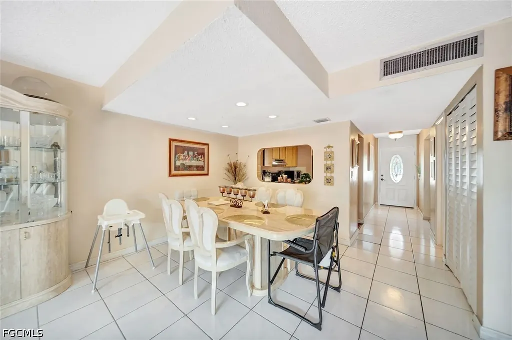 14154 Kendale Lakes Circle Miami FL 33183