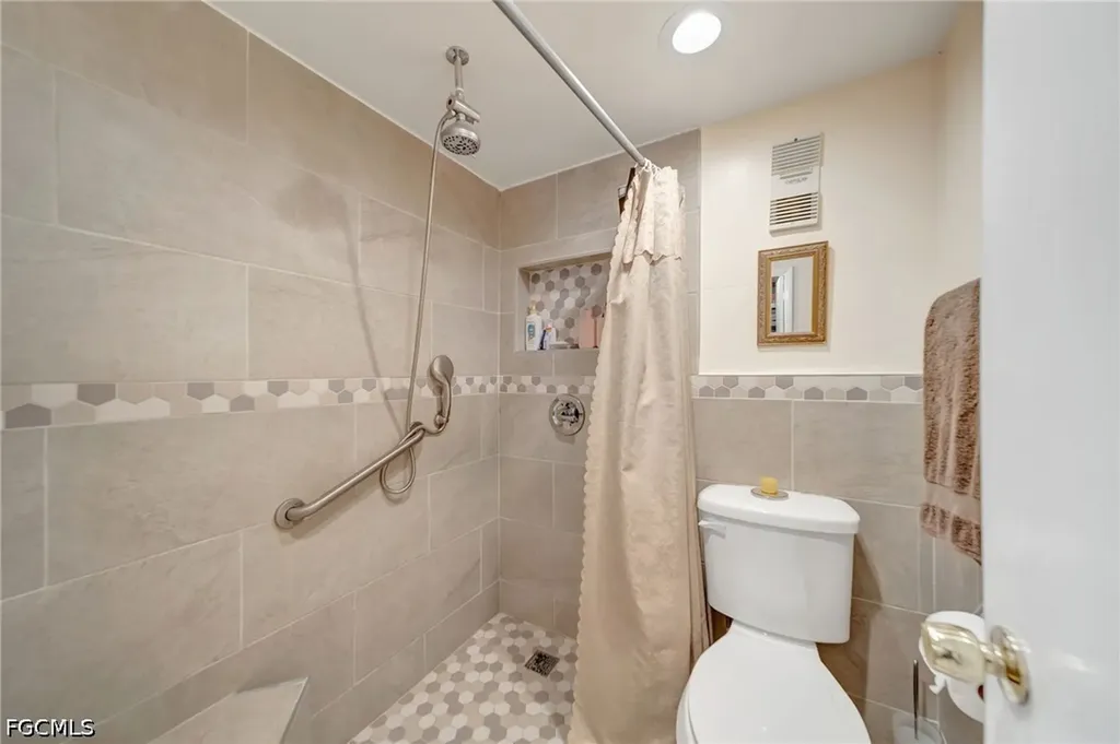 14154 Kendale Lakes Circle Miami FL 33183