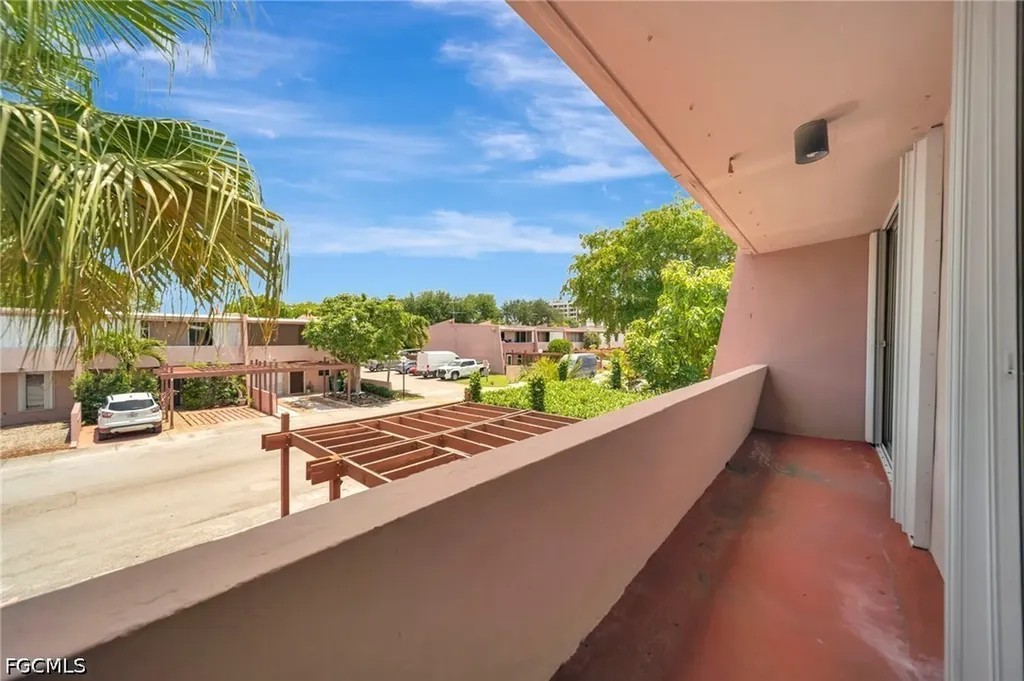 14154 Kendale Lakes Circle Miami FL 33183