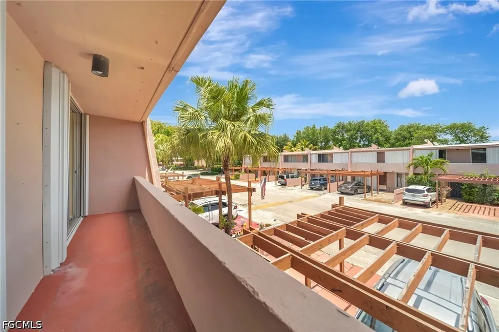 14154 Kendale Lakes Circle Miami FL 33183