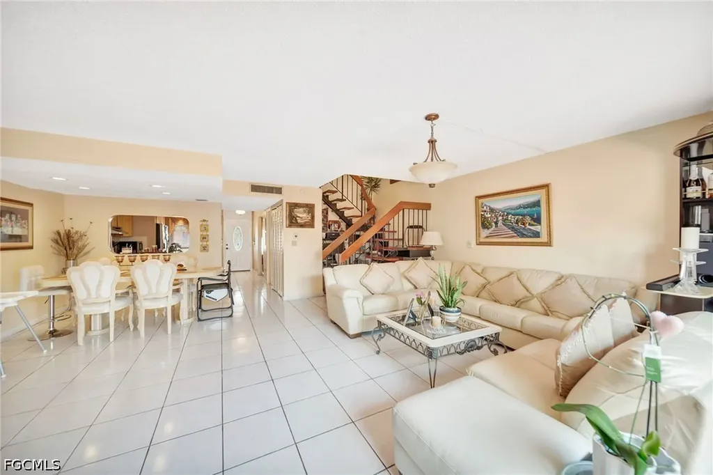 14154 Kendale Lakes Circle Miami FL 33183