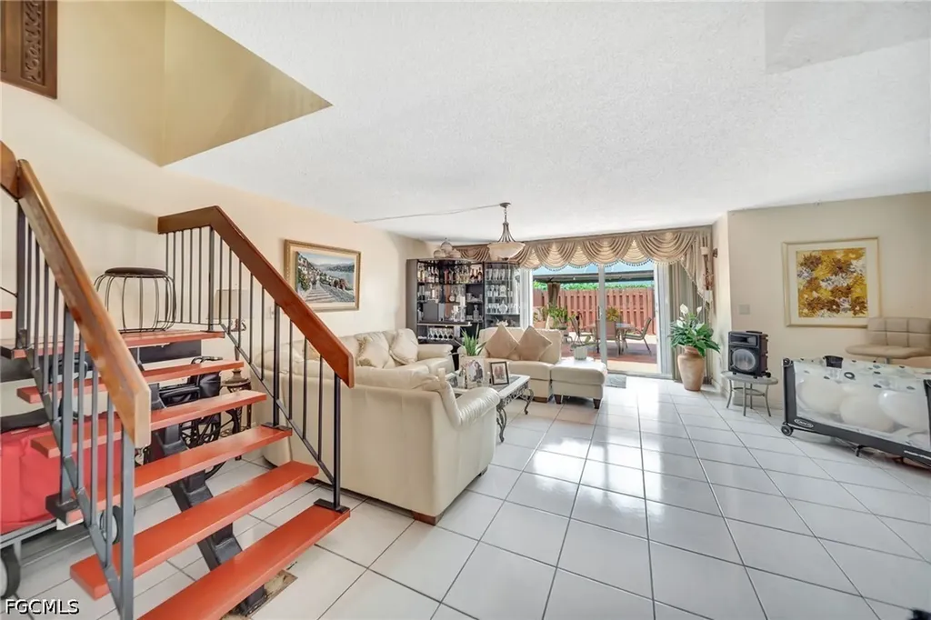 14154 Kendale Lakes Circle Miami FL 33183