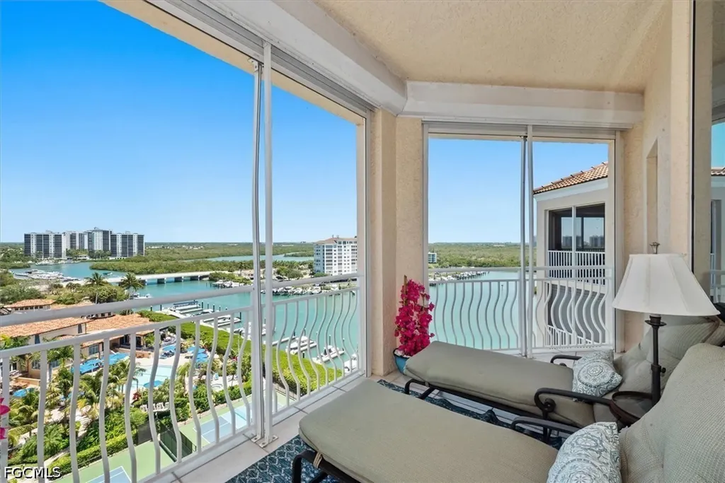 425 Dockside Drive Naples FL 34110